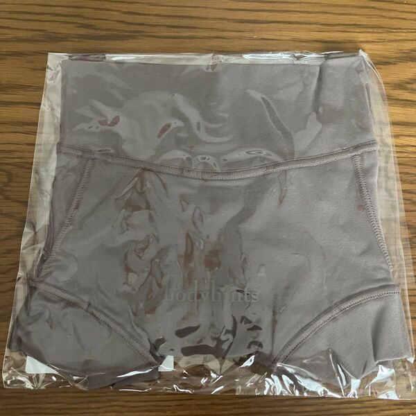 ボディヒンツ超立体スタンダードショーツ L
