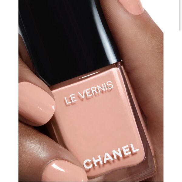 シャネルのヴェルニ 113 フッセール ネイルエナメル CHANEL