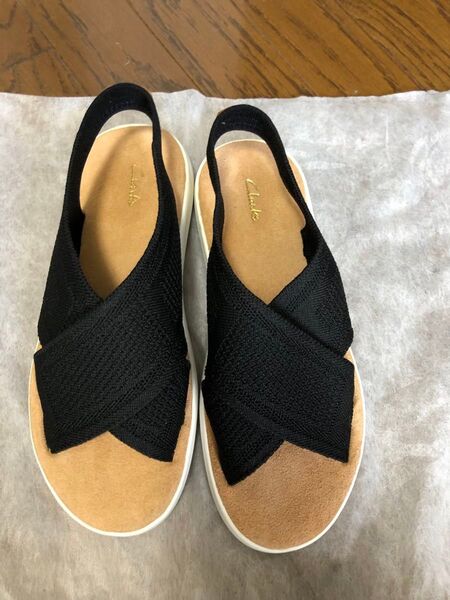 クラークス Clarks Jemsa ジェムサダッシュ サンダル 新品 未使用品 23.5