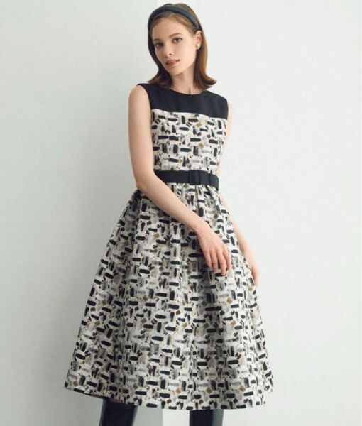 【お値下げ相談大歓迎です!お待ちしています。 】【美品】 ANAYI オードトワレジャガードビスチェ風ワンピース