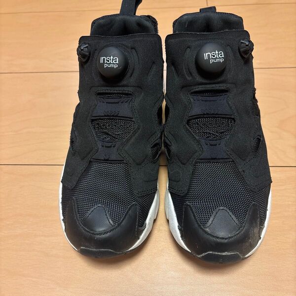 Reebok INSTA PUMP FURY OG ブラック