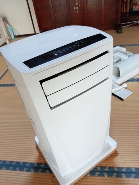 アイリスオーヤマ ポータブルクーラー(冷房専用)IPC-221N