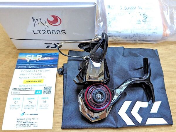 ★新品未使用★ダイワ 23月下美人 LT2000S 本体のみ アジング カスタムベース パーツ取り 修理 予備に