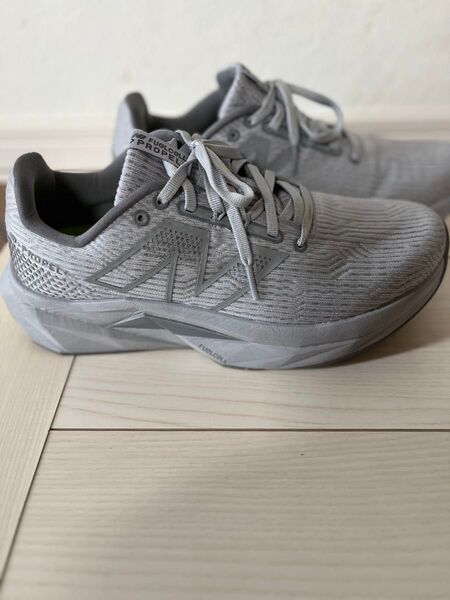 ニューバランス(new balance)ランニングシューズ フューエルセル プロペル v5 グレー MFCPRLG5D