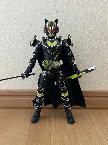 仮面ライダータイクーン ブジンソード フィギュアアーツ