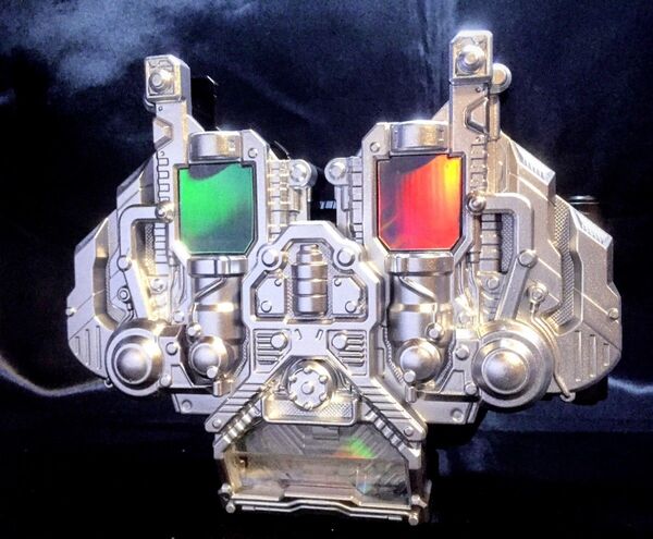 仮面ライダーダブル ダブルドライバー 変身ベルト 塗装 改造 ガイアメモリ おもちゃ ジャンク