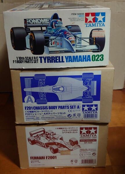 タミヤ 1/10 RC スペアボディ:フェラーリ F201系 x2 / TYRRELL YAMAHA