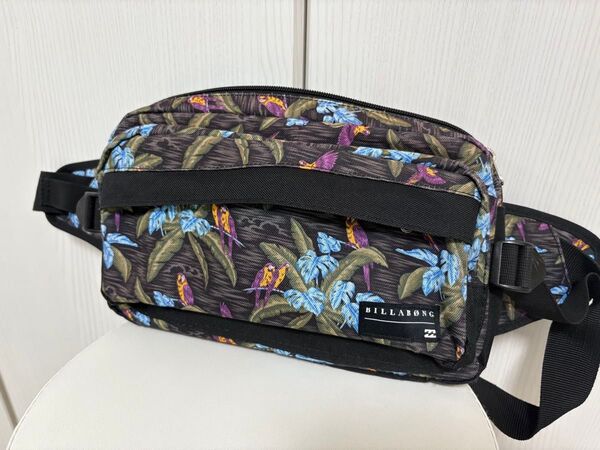 BILLABONG ビラボン ボタニカル柄バッグ美品
