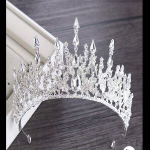 クリスタルパールティアラ シルバー ティアラ ウエディングヘアアクセサリー ウェディング