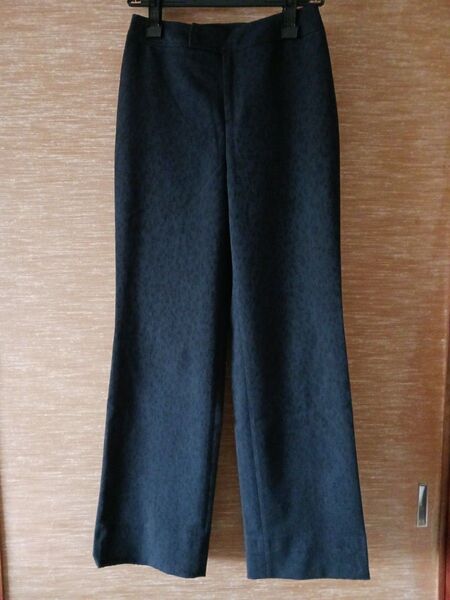 トゥモローランド MACPHEE マカフィー 黒総柄スラックス ストレートパンツ