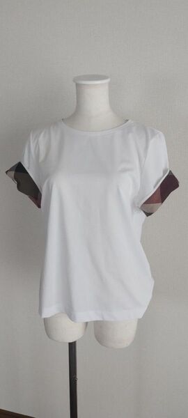 ブルーレーベルクレストブリッジ 赤チェック トップス Tシャツ 白 半袖 Mサイズ バーバリーチェック ホワイト ブラウス