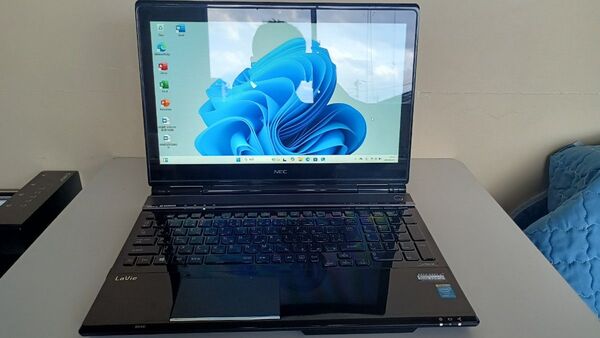 NEC LaVie Windows 11 ノートPC タッチ機能 Blu-ray Windows11