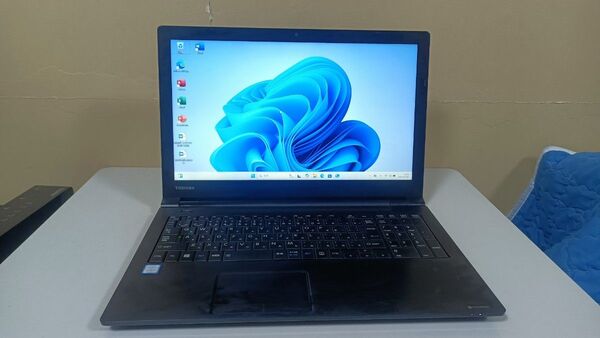 ノートパソコンTOSHIBA第八世代Core i5 SSD256Gメモリ8G Windows11 Pro Office2021