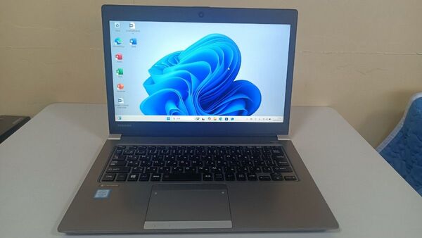 ノートパソコンTOSHIBA第六世代Core i5 SSD256Gメモリ8G Windows11pro office2021