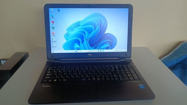 ノートパソコンNEC第五世代Core i5 SSD128Gメモリ8G
