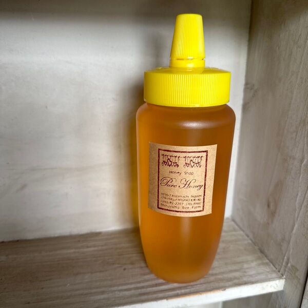 R6年 国産蜂蜜 あかしあ500g トンガリ 非加熱ハチミツ純粋 生蜂蜜 ラッピング アカシア蜂蜜 トンガリ容器