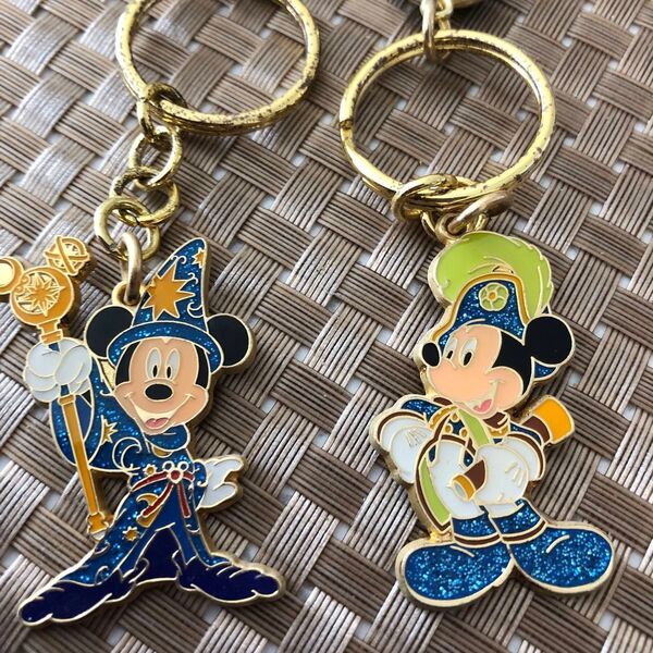 30年記念 ディズニーミッキーストラップ 2個セット