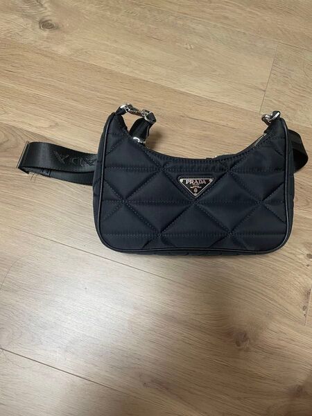 PRADA ナイロンバッグ