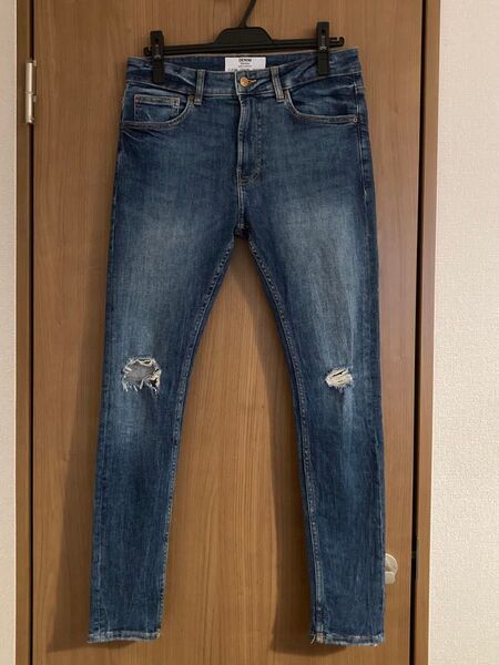 ユニセックス Bershka ダメージ加工 スリムフィット デニム size EURO38 インディゴブルー