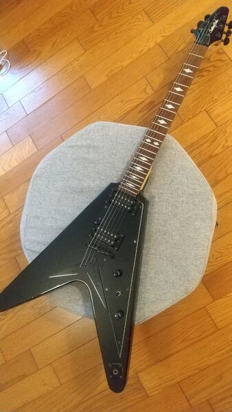 Chatting Bird フライングV グローバーペグ GROVER 共和商会 Caparison エレキギター ブラック系