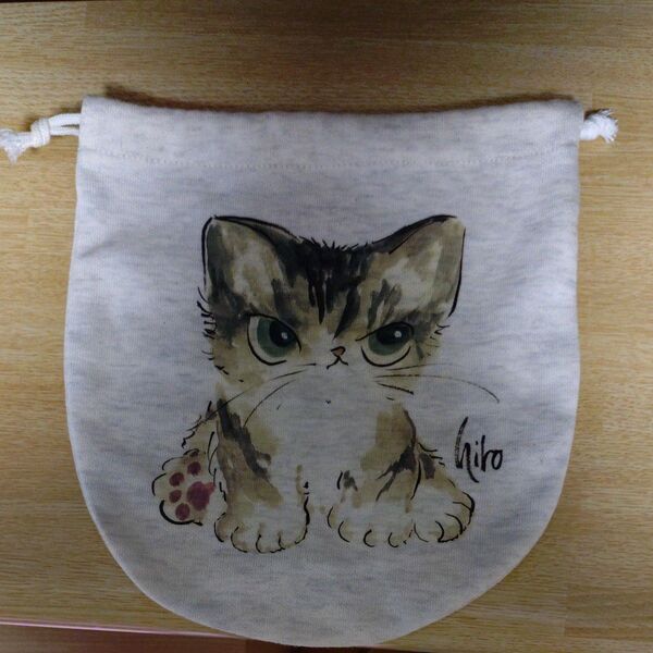 ポーチ 印象的な猫 ハンドメイド 小物入れ
