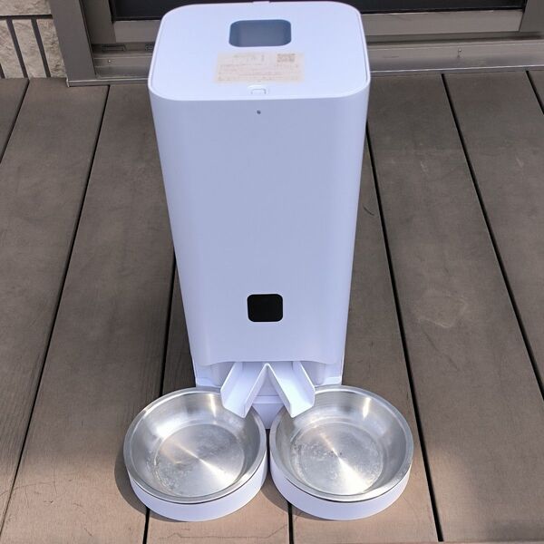 【ペット用品】自動給餌器 ホワイト 2匹対応 犬猫兼用