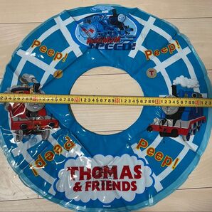 トーマスの浮き輪