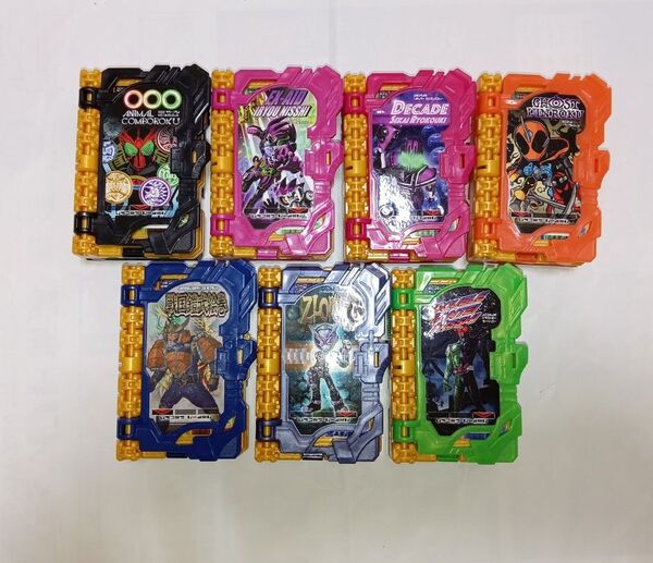 仮面ライダーセイバー DX ライダーワンダーライドブック×7 ディケイドジオウエグゼイドゴーストオーズW鎧武