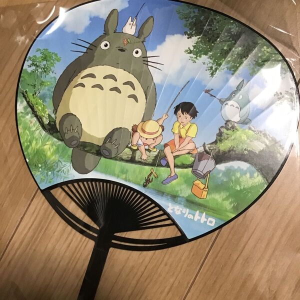 となりのトトロ うちわ B