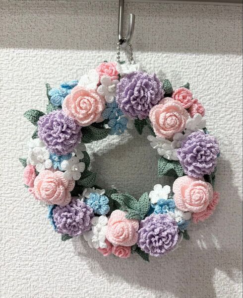 ハンドメイド レース編みリース ピンク・パープル・ブルー花