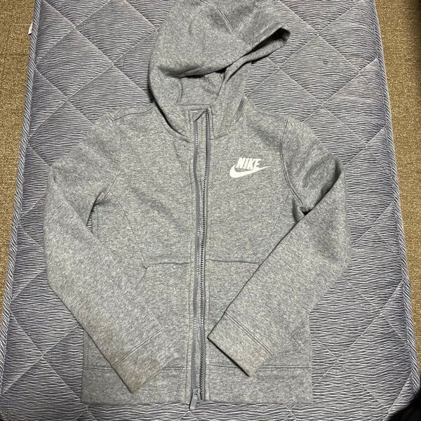 NIKE キッズ ジップアップパーカー グレー サイズ135