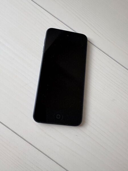 Apple iPod touch 第5世代 32GB ブラック 初期化済み