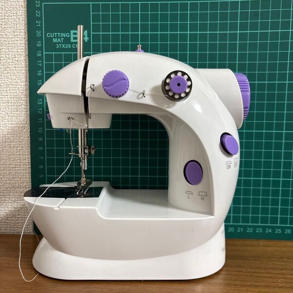 電動ミニミシン 通電◎ 未使用新品 ハンドメイド ハンドクラフト 裁縫 手工芸 ミシン 手芸