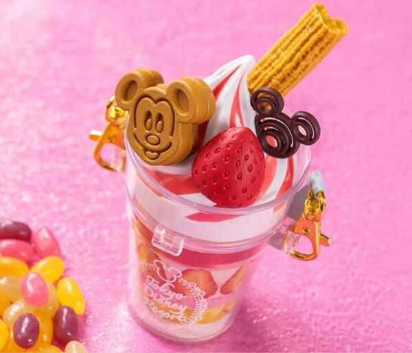 2025年ディズニーにて発売 パフェをモチーフにしたミニスナックケース