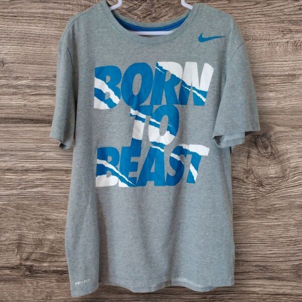 ナイキ NIKE ドライフィット DRI-FIT Tシャツ BORN TO BEAST アメリカ古着