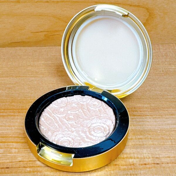 【美品】M・A・C エクストラ ディメンション スキンフィニッシュ ルナーライツ 限定品 MAC マック ハイライト