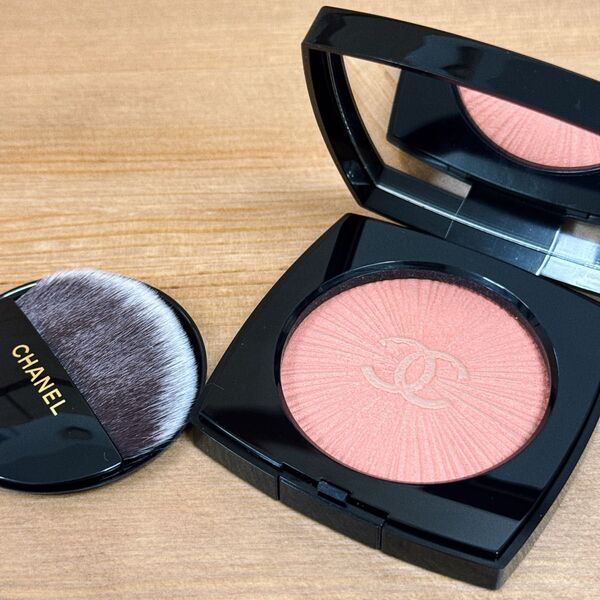 【限定・残9割以上】CHANEL ブラッシュ ルミエール ペッシュ ロゼ チークカラー ブラシ付き 箱無し ポーチ無し