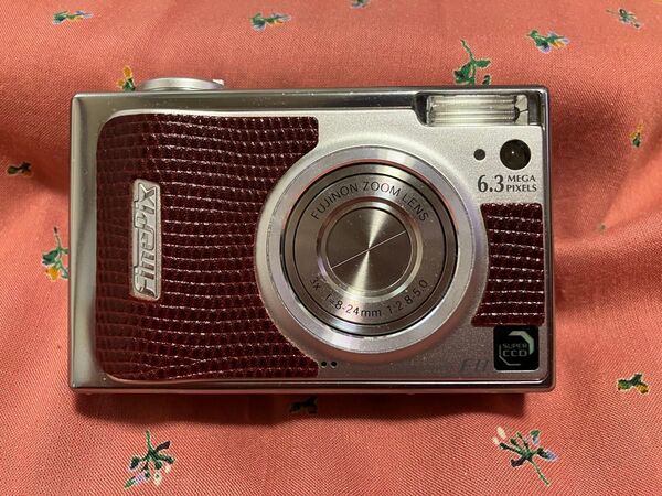 ★Fujifilm FinePix F11★デジカメ★