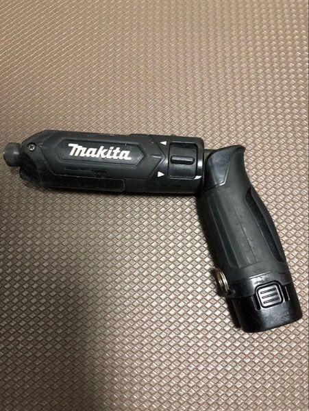 マキタ ペン型インパクトドライバー バッテリー1.5Ah 1個付き makita
