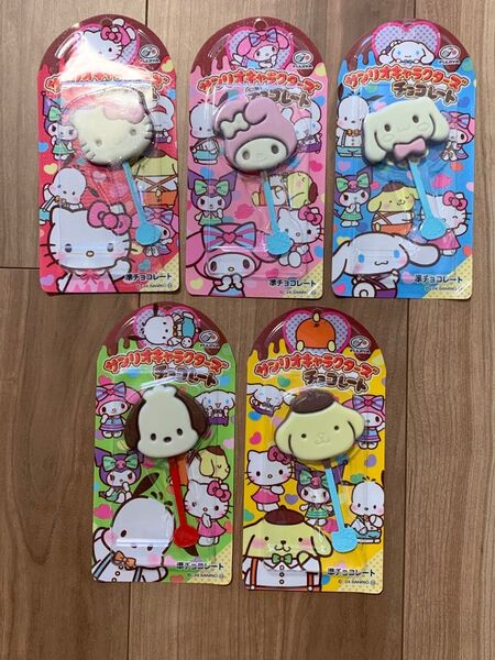 不二家 サンリオキャラクターズ チョコレート 5個