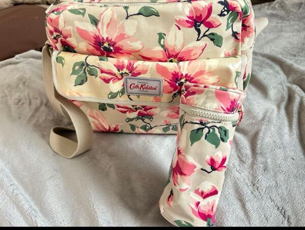 Cath Kidston フラワープリント マザーズバッグ オムツ交換シート 保冷ポーチ