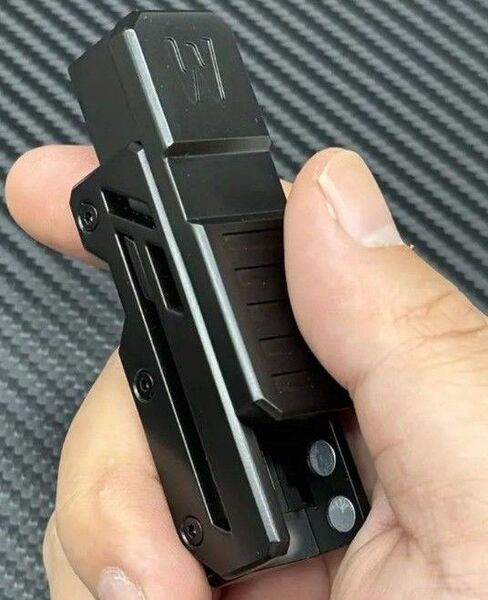 新品フィジェットトイ 無限リロード スライダー fidget ガンタイプ EDC メタルブラック M