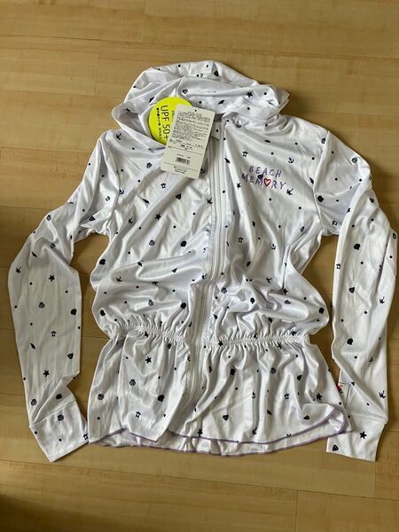 ラッシュガード 長袖 150 新品 UV パーカー BEACH MEMORY