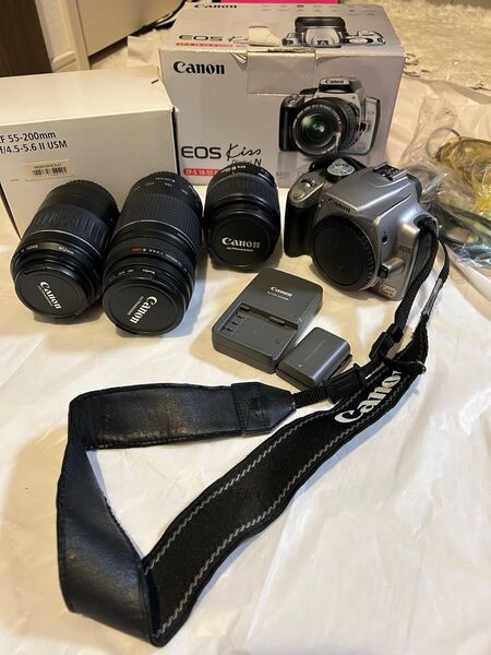 CANON EOS KISS デジタル N シルバー レンズキットと望遠2本