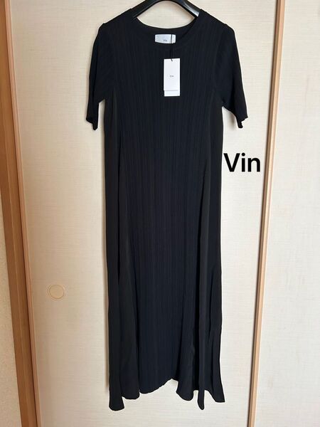 新品タグ付き Vin ドッキングランダムリブニットワンピース ブラック ヤマダヤ ニットワンピース 半袖 サイズフリー