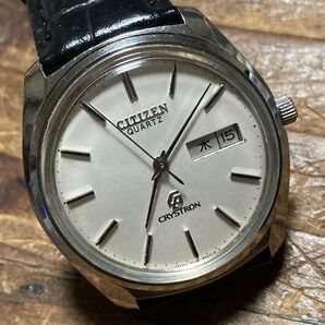稼働品 シチズン クリストロン クォーツ CITIZEN 腕時計 風防キレイ リューズのクリストロンマークが高級感有ります!