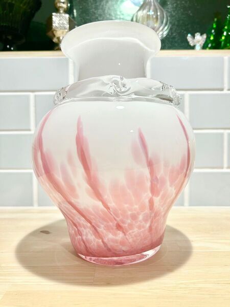 昭和レトロ カメイグラス 花瓶 ミッドセンチュリー フラワーベース 桜吹雪 ピンク ガラス 当時物 KAMEI GLASS グラス