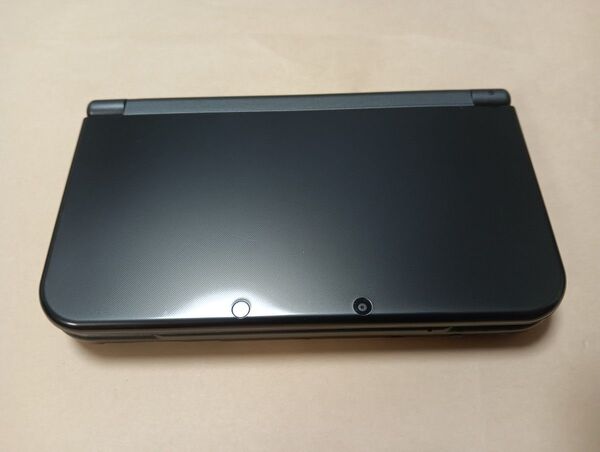 Newニンテンドー3DS LL メタリックブラック 本体のみ タッチペン付き