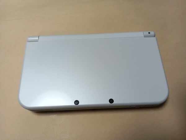 【美品】 Newニンテンドー3DS LL パールホワイト タッチペン付き 本体のみ
