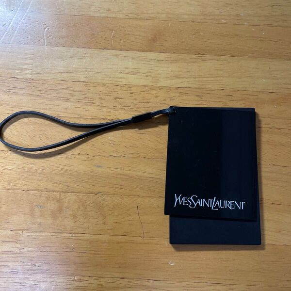 Yves Saint Laurent ブラック ミラー